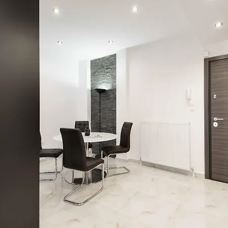 Apartament Monochrome Style 1bdrm Apt Close To City Center Saloniki